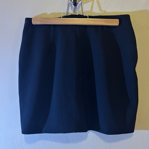 SOLD ❌Forever 21 Navy Zippered Pencil Skirt - Picture 2 of 2